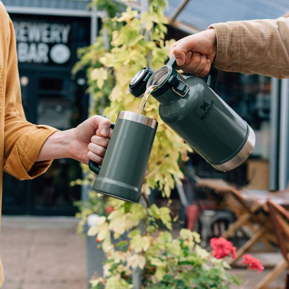 Stanley Classic Easy-Pour Growler Termos 1,9 lt Yeşil