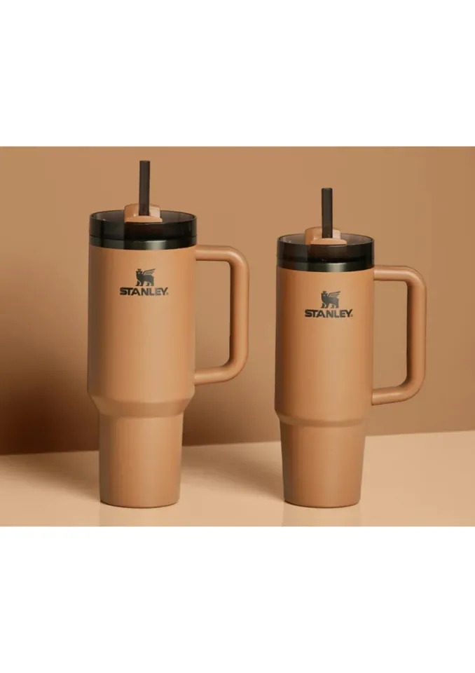 Stanley Quencher Pipetli Termos Bardak 1,18 lt Koyu Kahverengi (Camel)